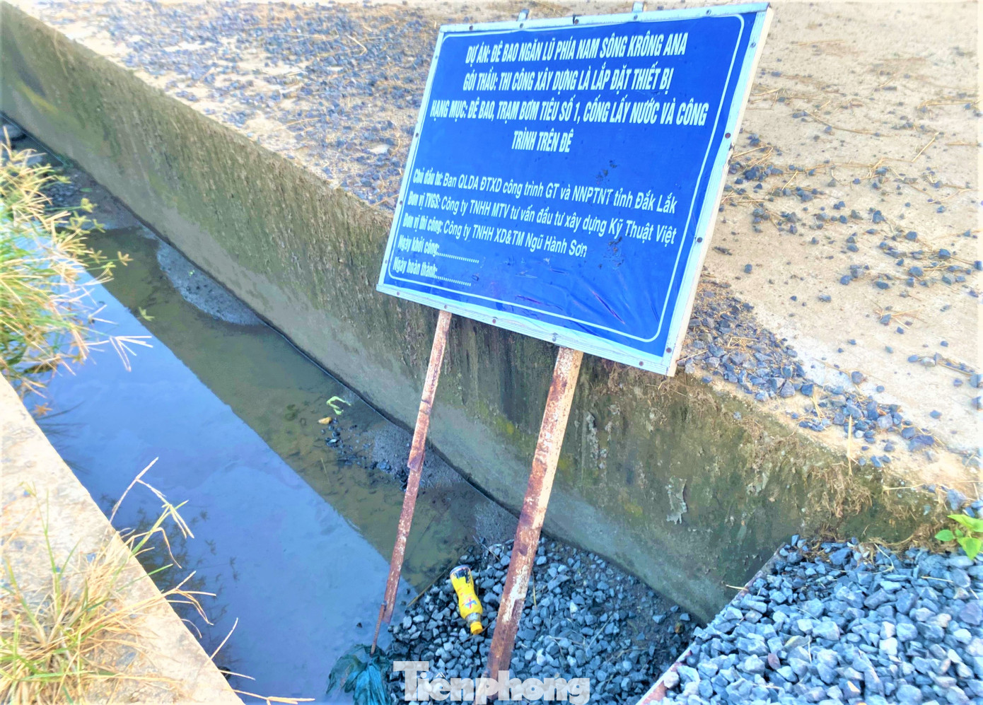 Dự án Đê bao ngăn lũ sông Krông Ana