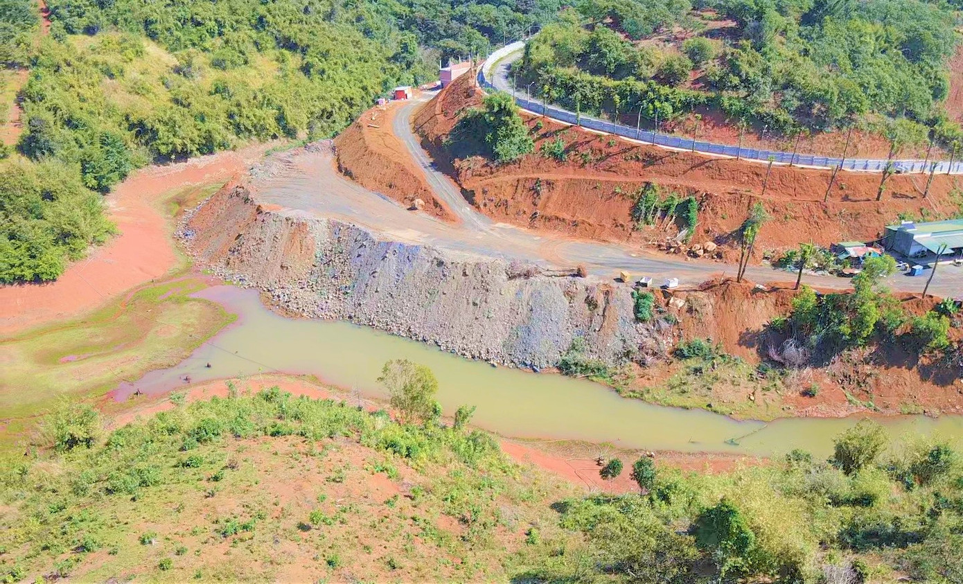 Phần đất ông Phúc lấn chiếm lòng hồ thủy điện