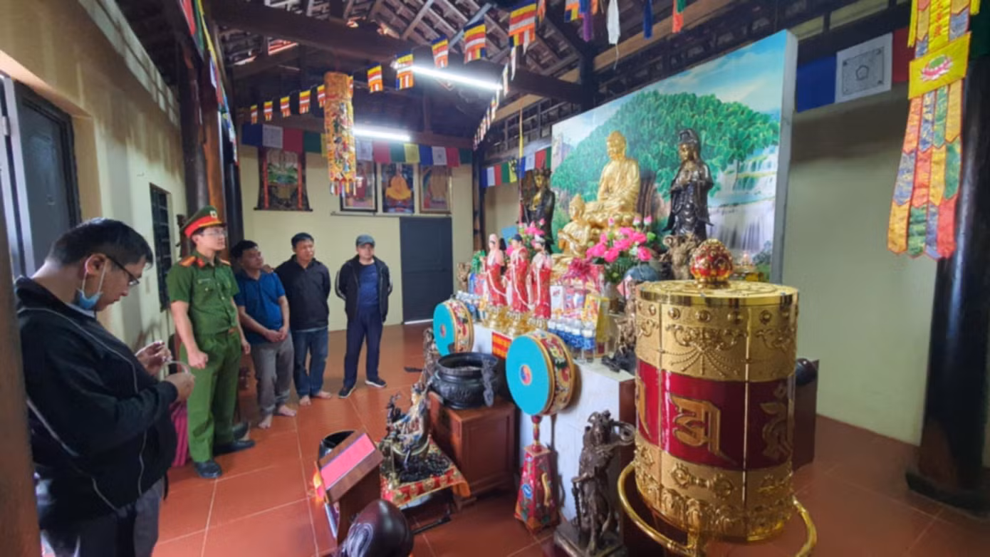 Bên trong căn nhà tu tập để các bị hại đắc đạo thành tiên.