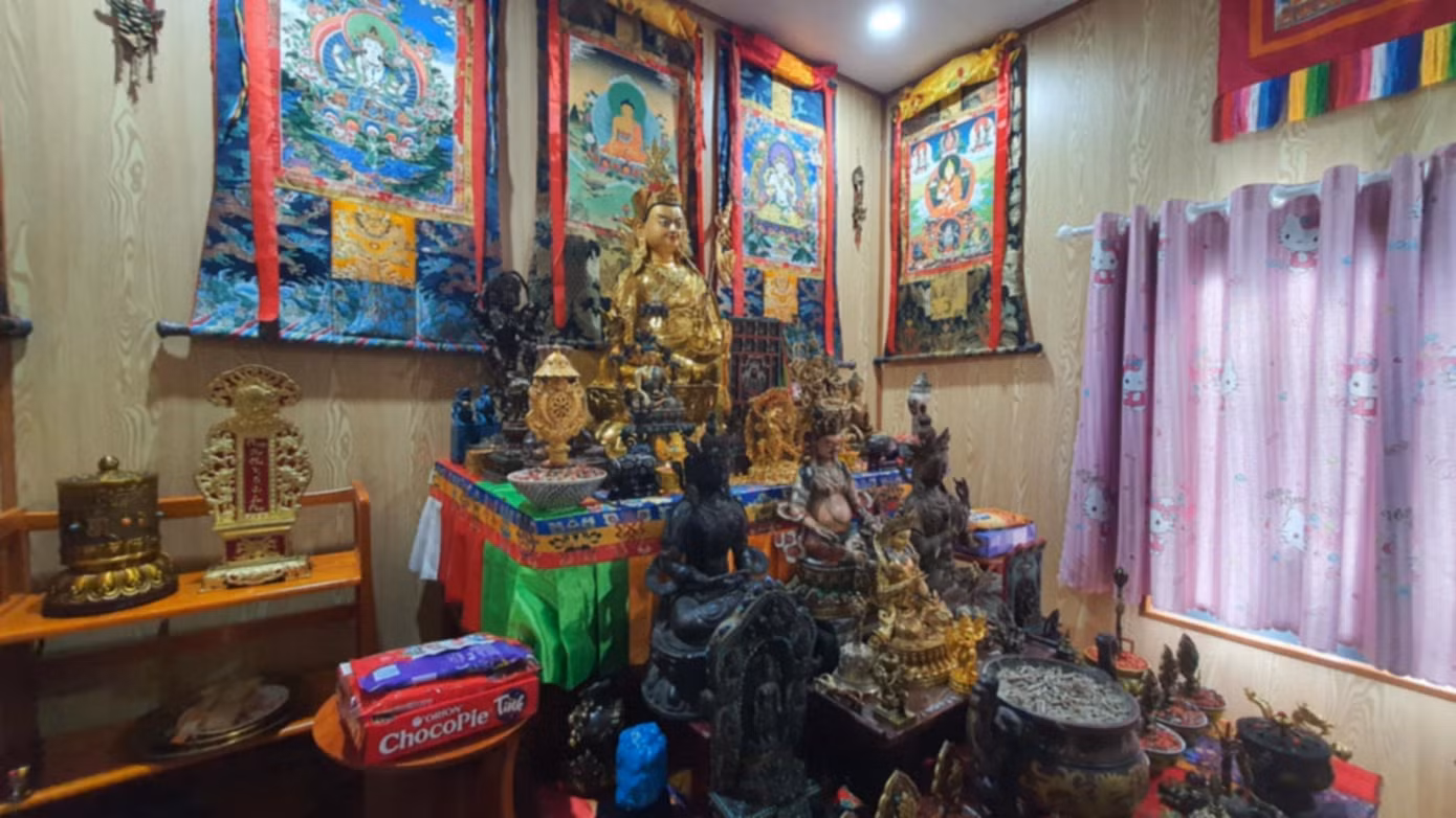 Bên trong căn nhà để các bị hại tu tập tại xã Ea Khal, huyện Ea H’leo, Đắk Lắk.