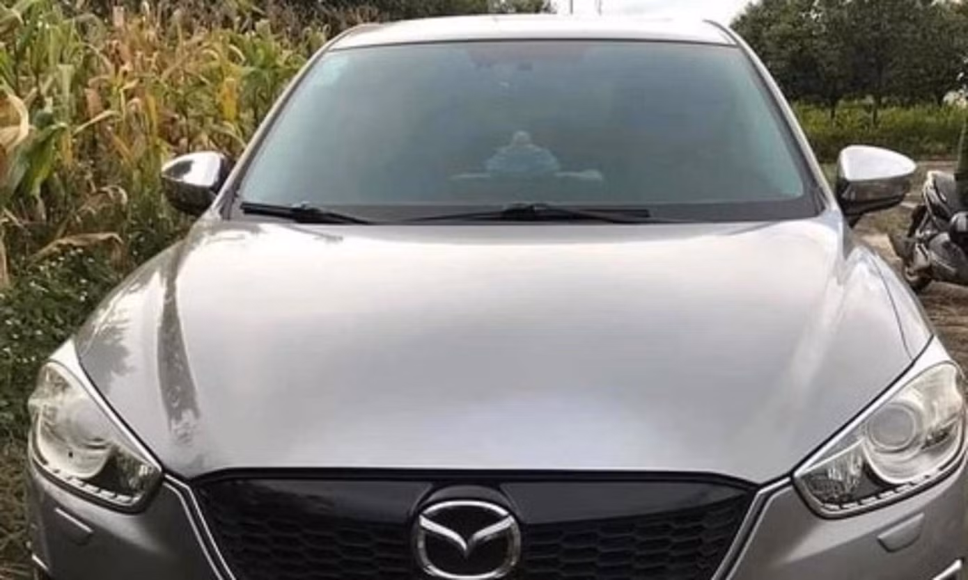 Các đối tượng bỏ lại xe để trốn khỏi bệnh viện Các đối tượng bỏ lại xe để trốn khỏi bệnh viện