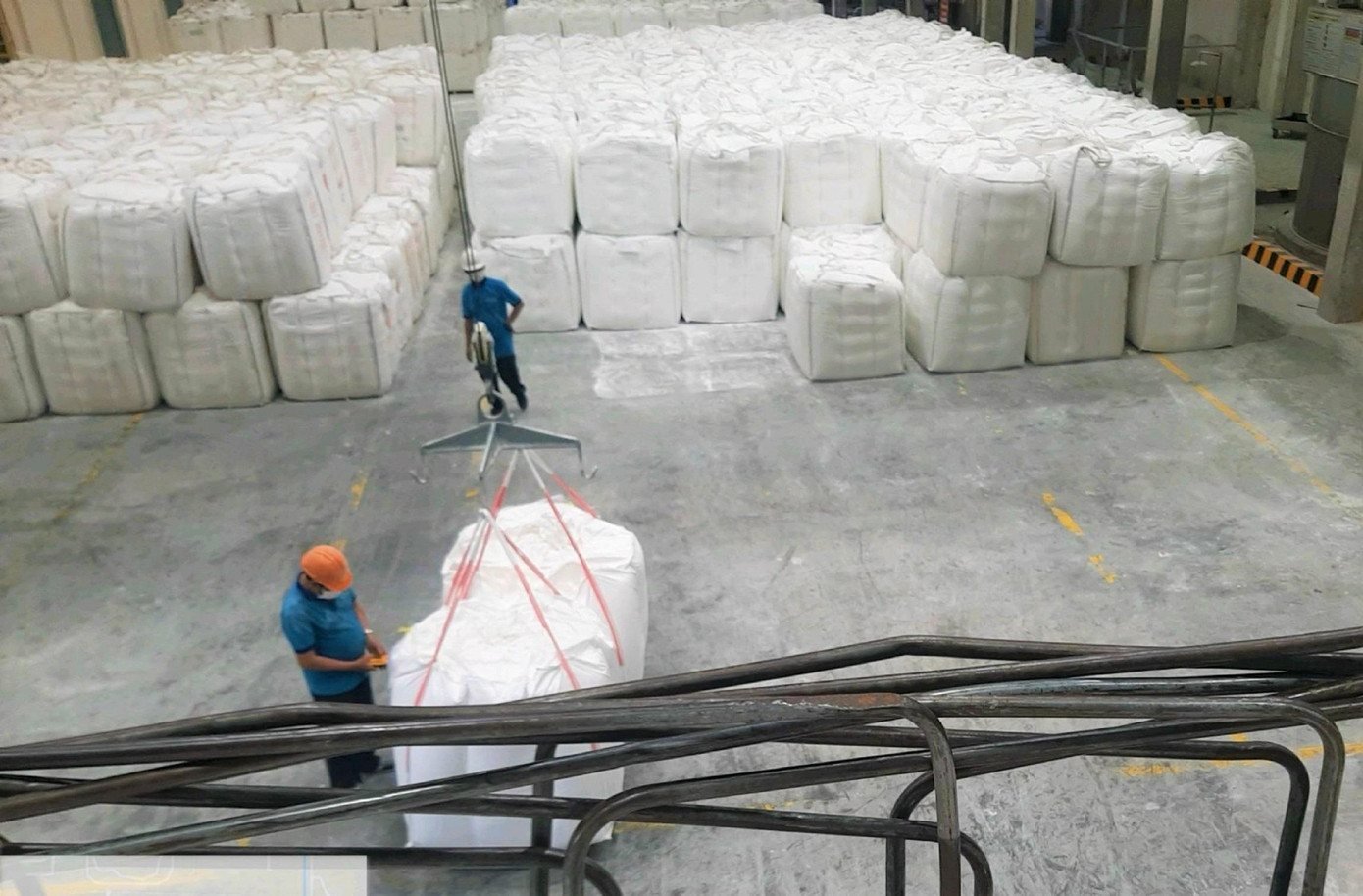 Yêu cầu phải có giấy xét nghiệm âm tính với COVID-19 tác động lớn đến doanh nghiệp vận tải hàng hóa