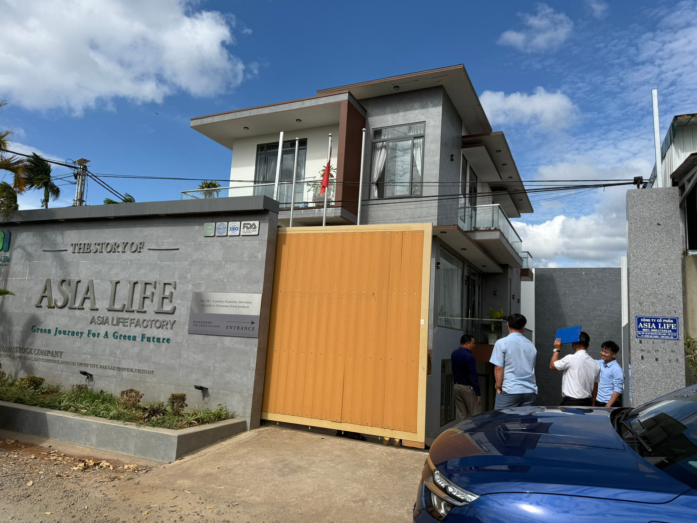 Nhà máy sản xuất kẹo Kera. Nhà máy sản xuất kẹo Kera.