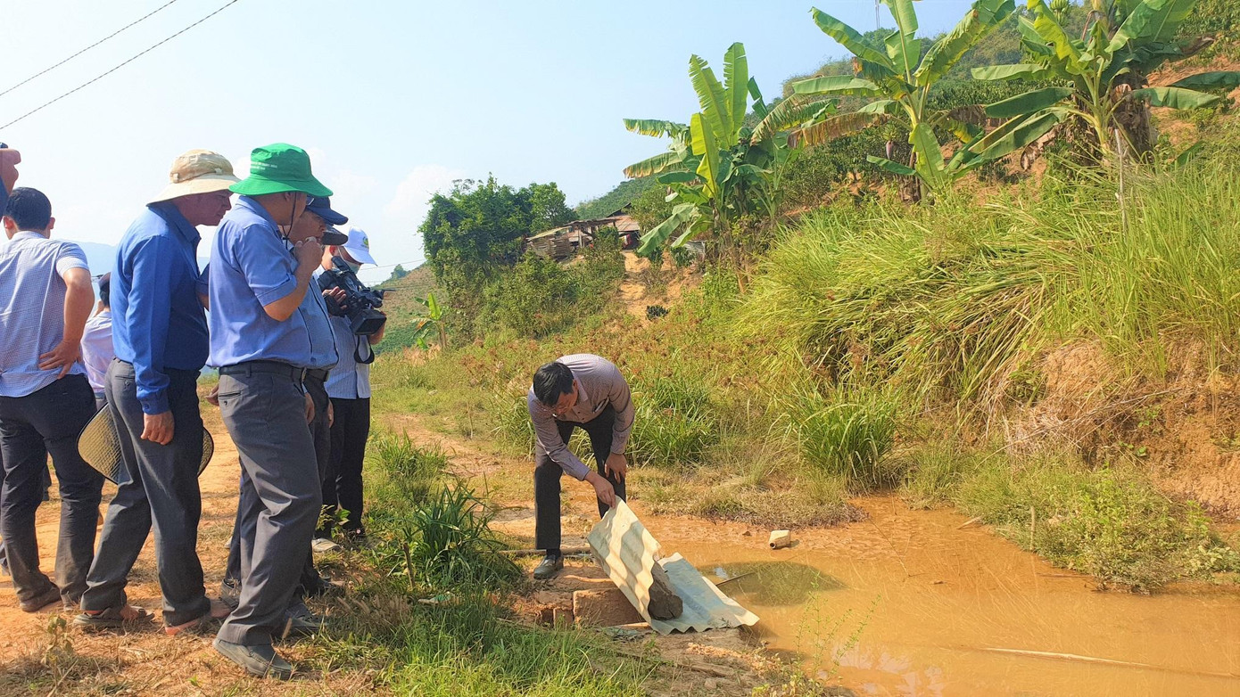 Nhiều đoàn công tác tỉnh Đắk Nông đã đi kiểm tra thực tế công trình thủy lợi bị chậm tiến độ