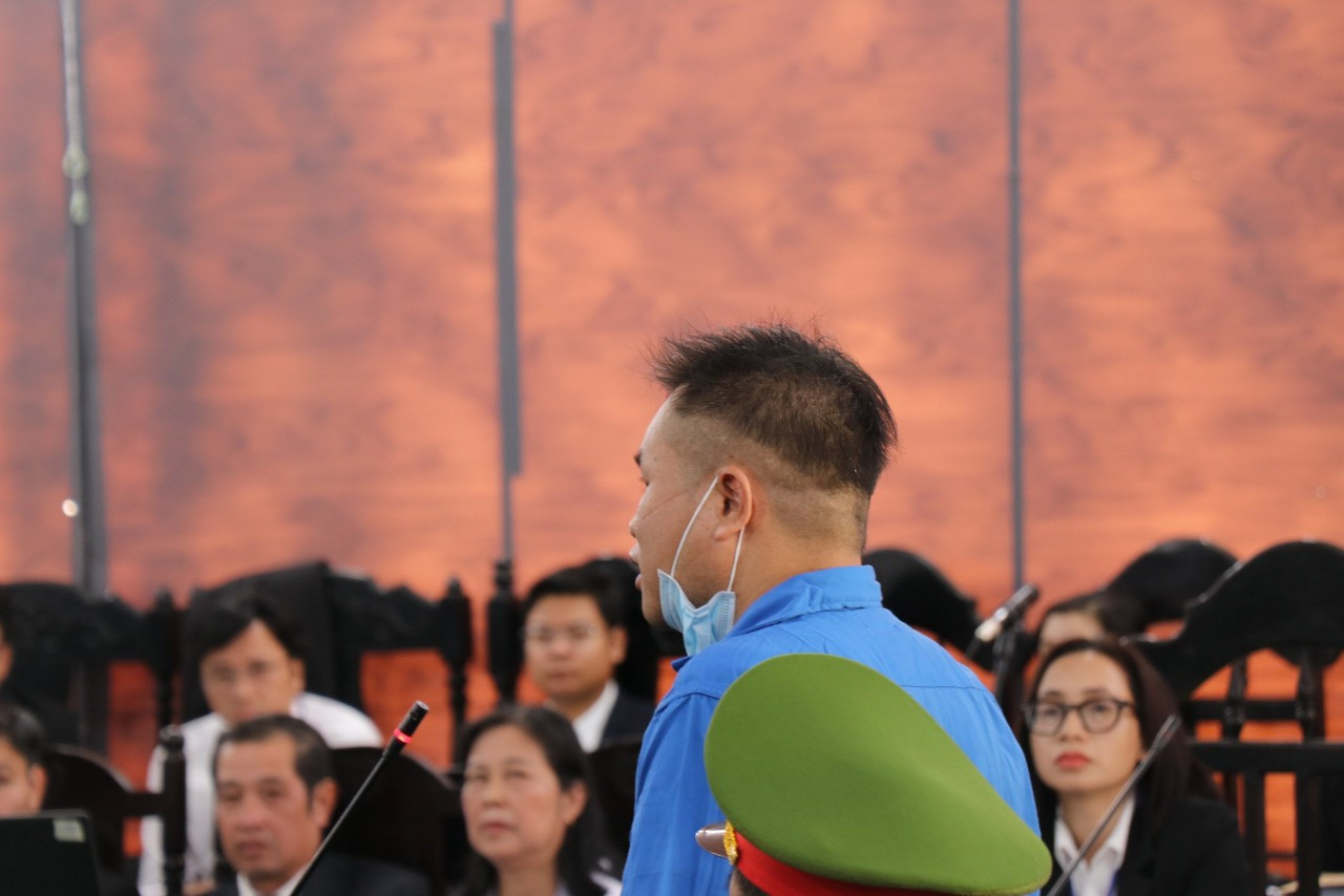 Bị cáo Y Sôl Niê từ nước ngoài về chỉ đạo vụ tấn công vào chính quyền. Ảnh: TTXVN Bị cáo Y Sôl Niê từ nước ngoài về chỉ đạo vụ tấn công vào chính quyền. Ảnh: TTXVN