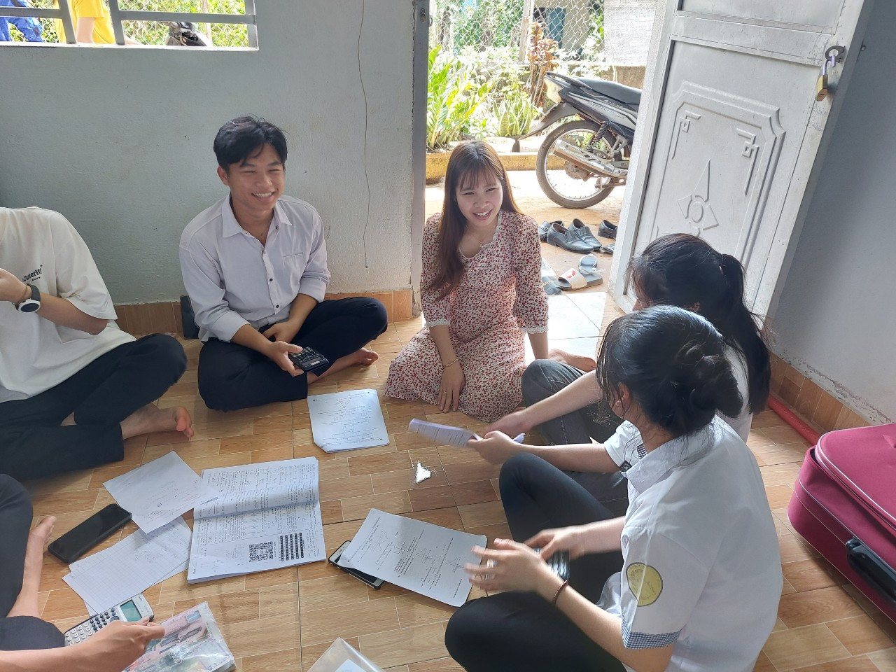 Các thí sinh được ở phòng trọ miễn phí Các thí sinh được ở phòng trọ miễn phí