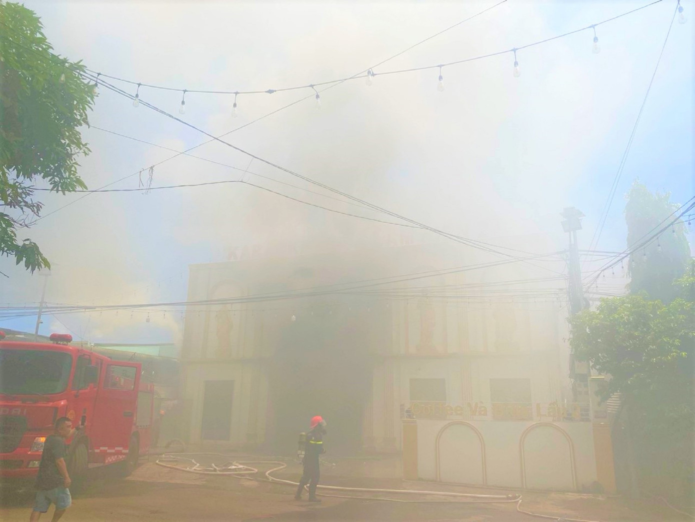 Khói mịt mù. Khói mịt mù.