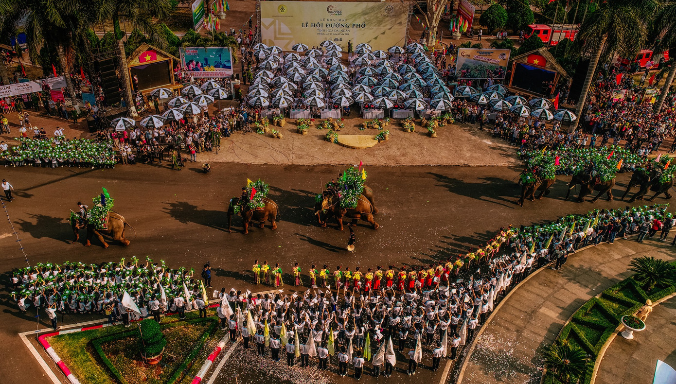 Thành phố Buôn Ma Thuột đang phấn đấu cho mục tiêu trở thành điểm đến cà phê thế giới. Ành: Vũ Duy Thanh.