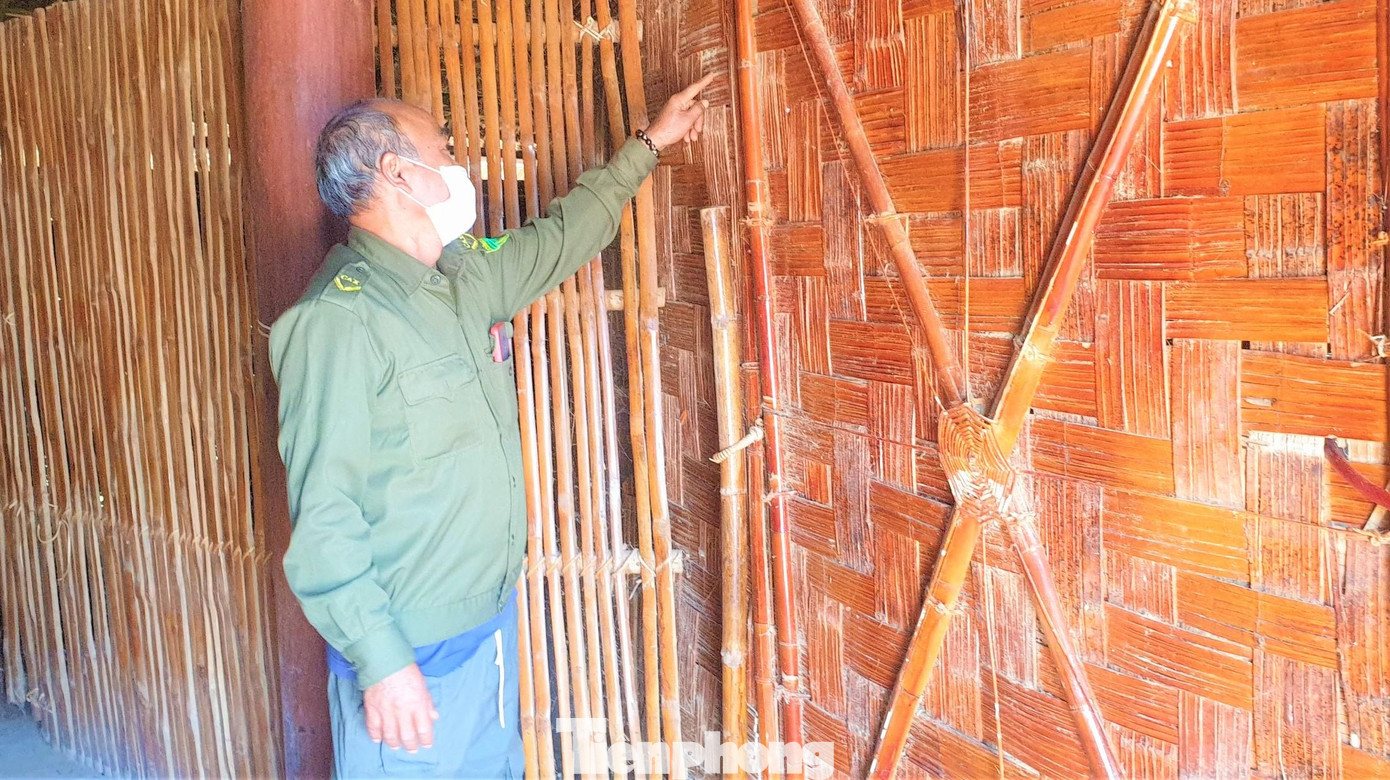 Mối mọt tấn công phần phên nhà