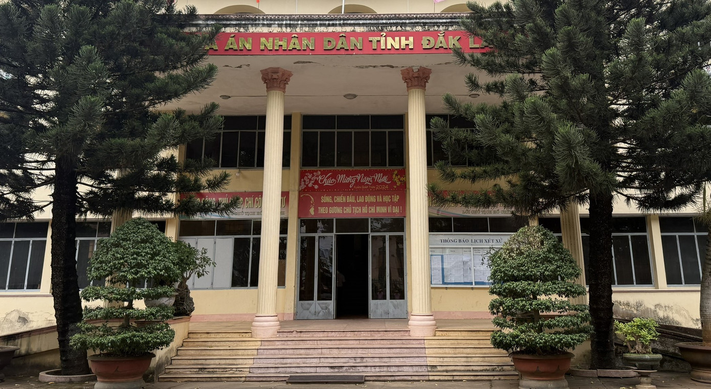 Nơi ông Đức, ông Tú công tác trước khi bị khởi tố, bắt tạm giam Nơi ông Đức, ông Tú công tác trước khi bị khởi tố, bắt tạm giam