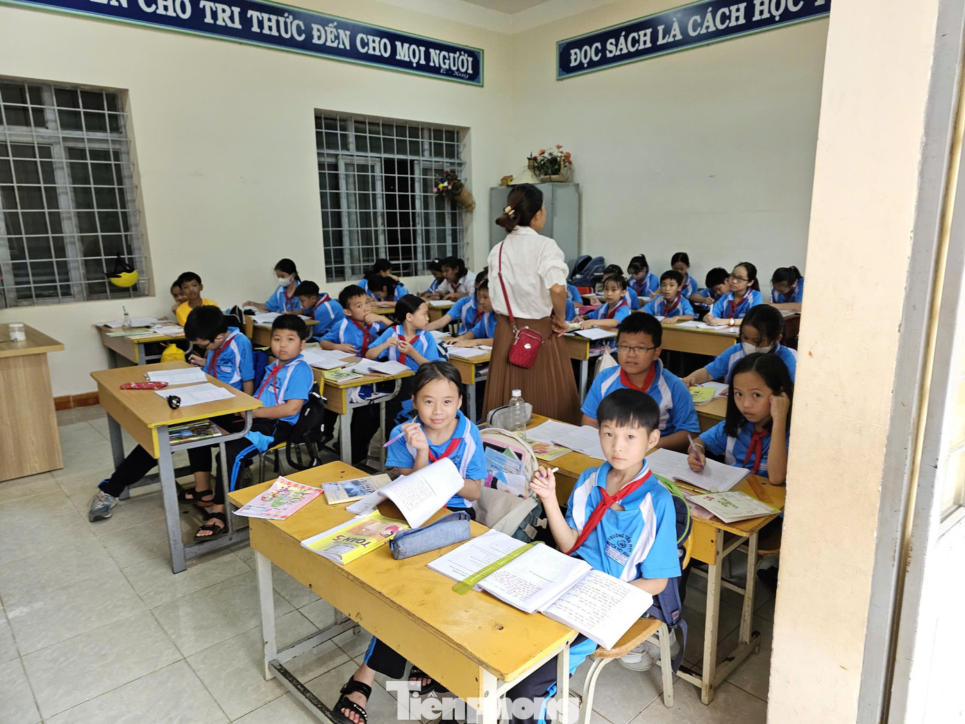 Chủ tịch UBND TP Buôn Ma Thuột yêu cầu đổi mới tư duy, đừng lo đổi mới quần, áo mới