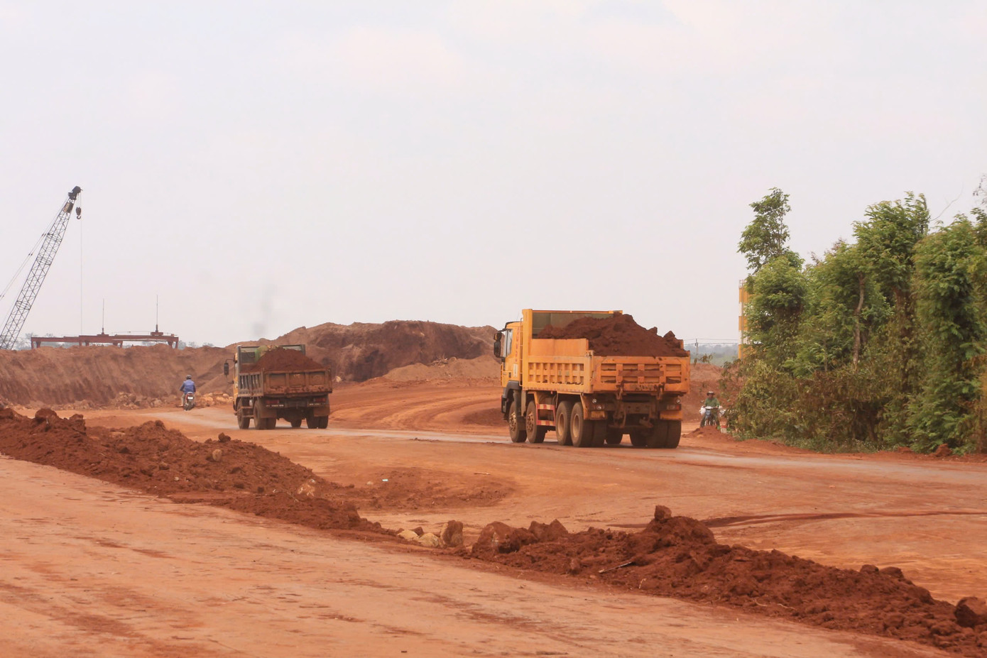 Nhà thầu đang thi công Dự án thành phần 3 thuộc cao tốc Khánh Hoà - Buôn Ma Thuột.