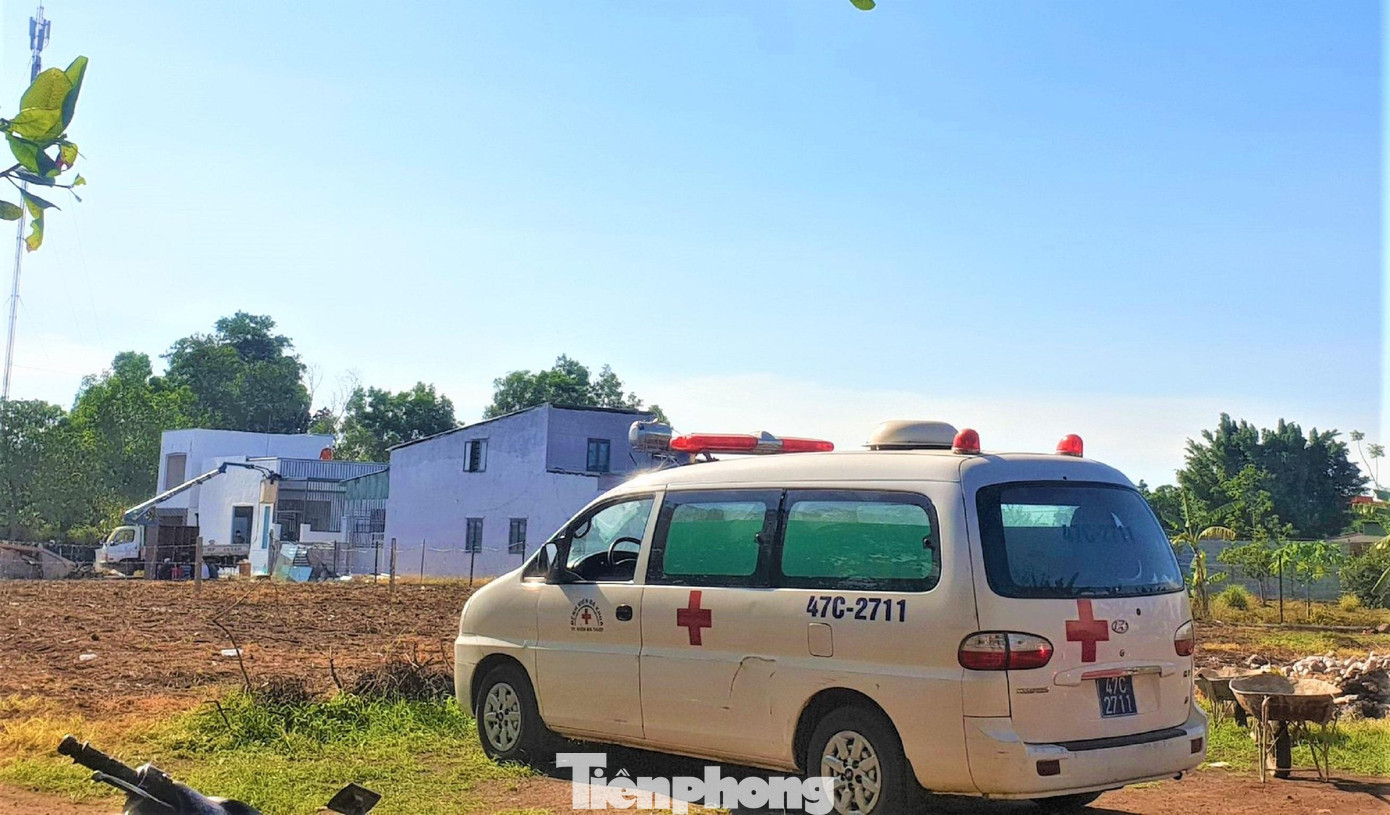 Cơ quan chức năng tiến hành tháo dỡ những công trình vi phạm Cơ quan chức năng tiến hành tháo dỡ những công trình vi phạm