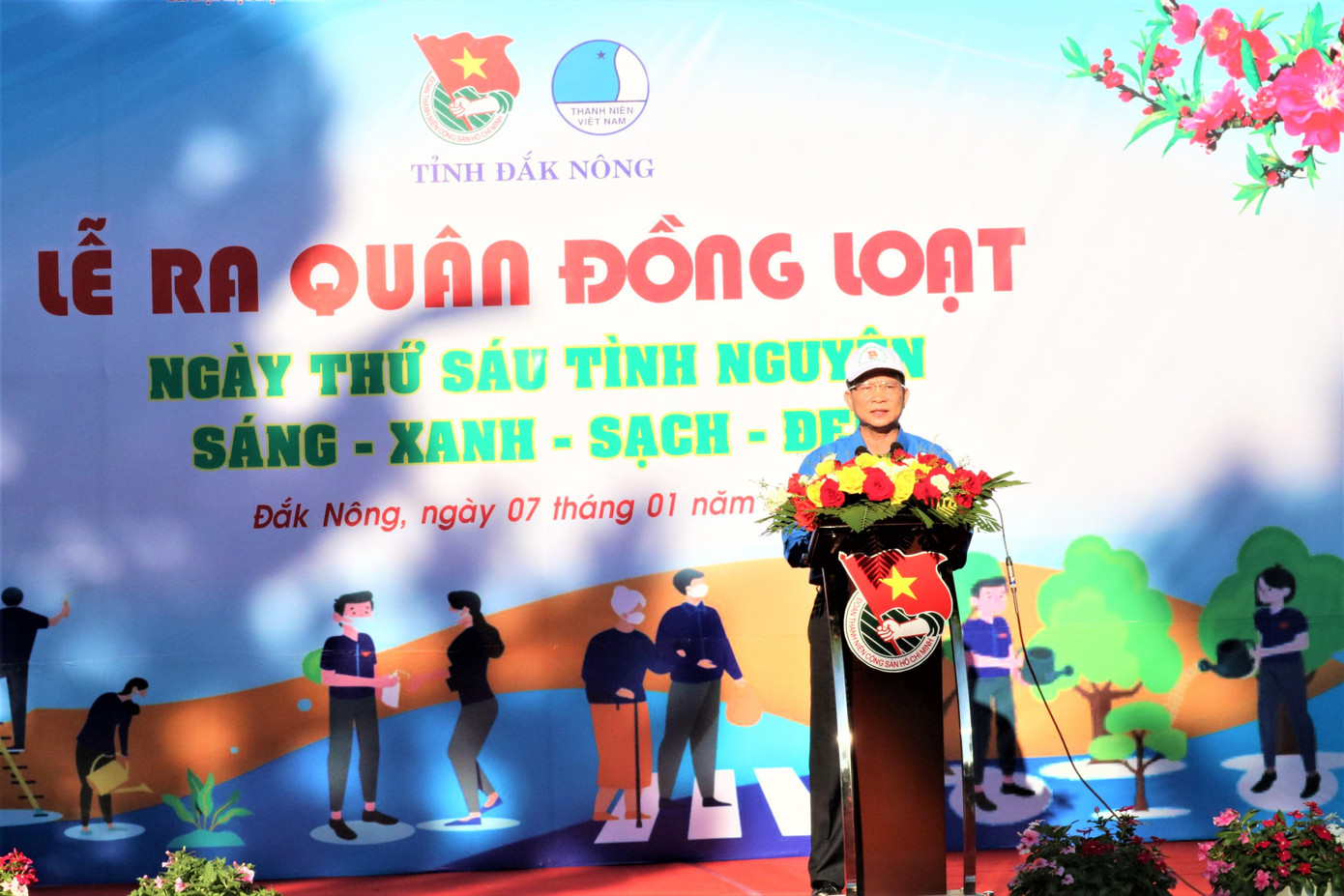 Chủ tịch UBND tỉnh Đắk Nông Hồ Văn Mười kêu gọi cán bộ, người dân bảo vệ môi trường Chủ tịch UBND tỉnh Đắk Nông Hồ Văn Mười kêu gọi cán bộ, người dân bảo vệ môi trường