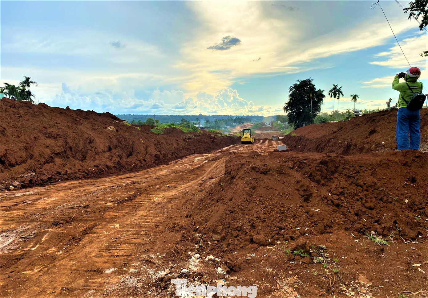 Theo kế hoạch, nhà thầu phải hoàn thành công trình vào 31/12/2022 Theo kế hoạch, nhà thầu phải hoàn thành công trình vào 31/12/2022