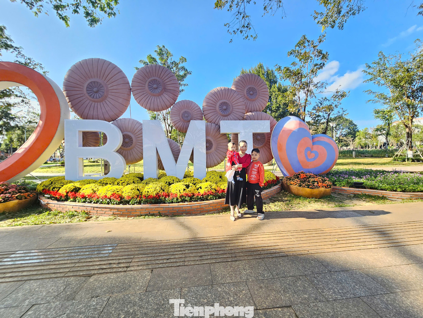 Nhiều tiểu cảnh được thiết kế đẹp mắt tại thành phố cà phê. Nhiều tiểu cảnh được thiết kế đẹp mắt tại thành phố cà phê.