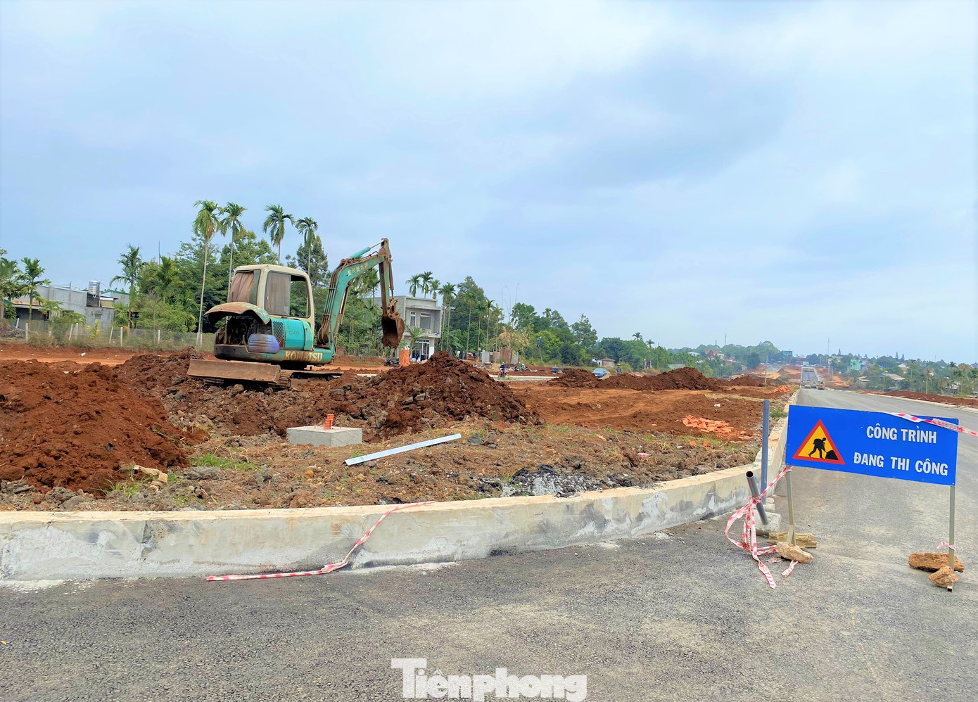 Dự án đường Đông Tây TP. Buôn Ma Thuột bị chậm tiến độ. Dự án đường Đông Tây TP. Buôn Ma Thuột bị chậm tiến độ.