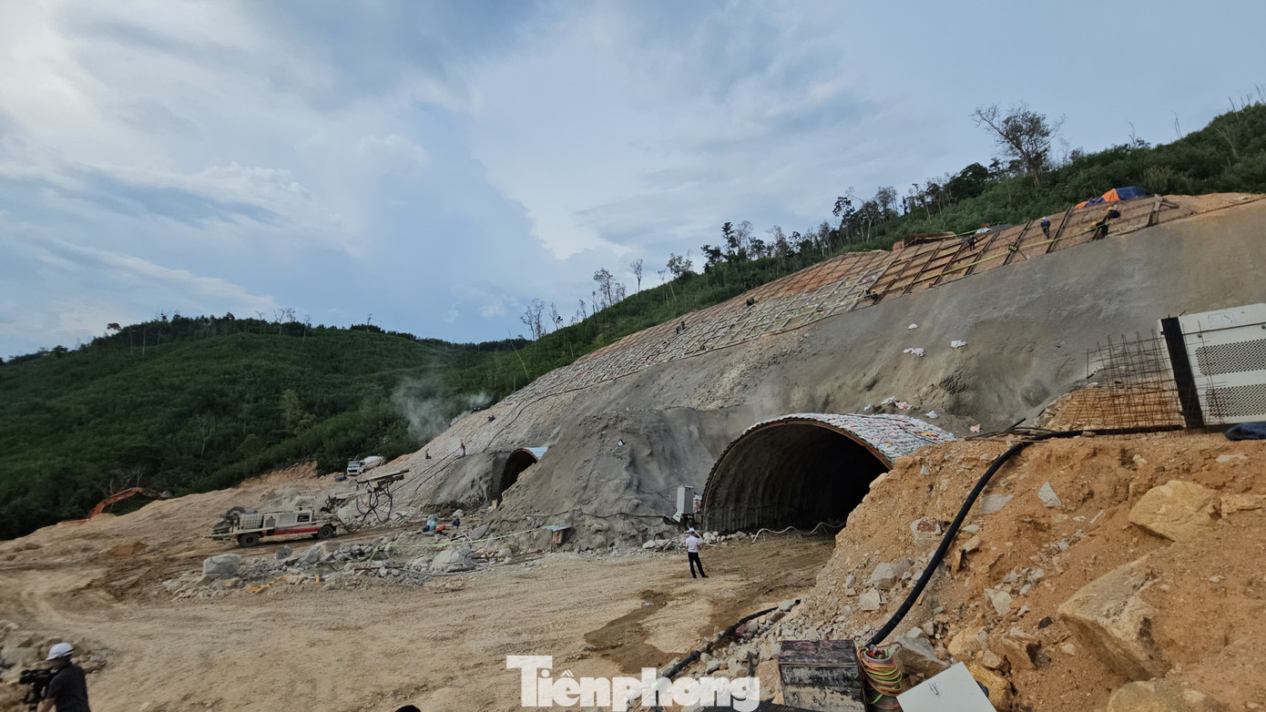 Hình hài hầm Phượng Hoàng đã hình thành.