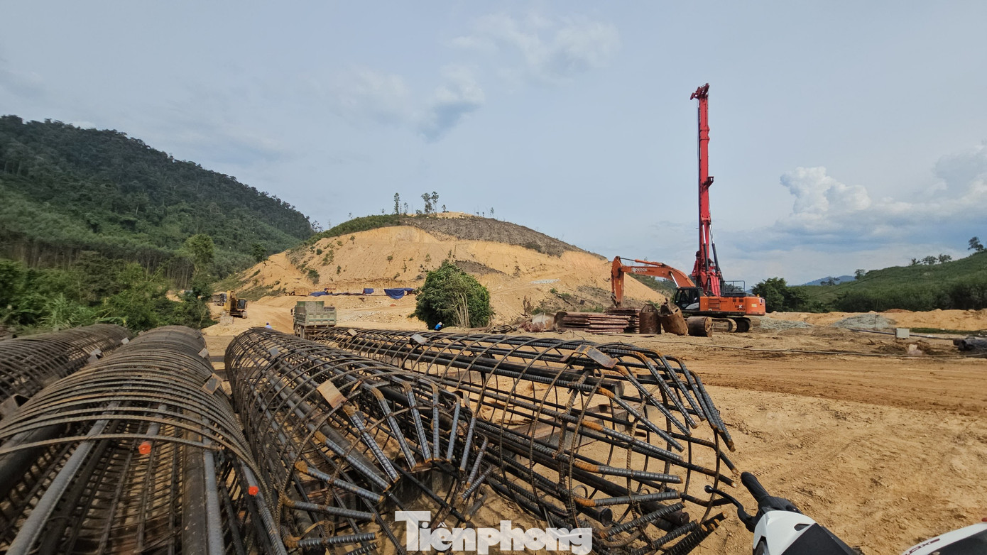 Một khoan đường tại gói thầu XL01.