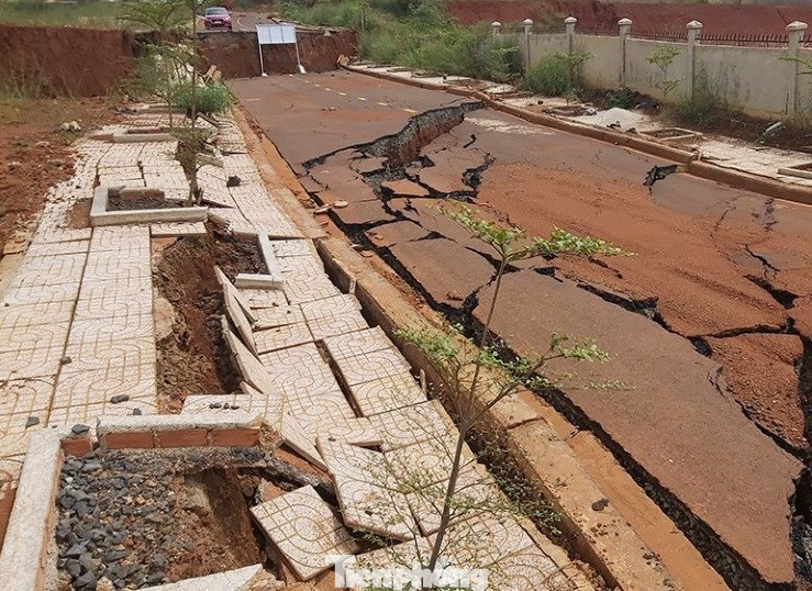 Gói thầu có 5 lần sạt trượt nghiêm trọng Gói thầu có 5 lần sạt trượt nghiêm trọng