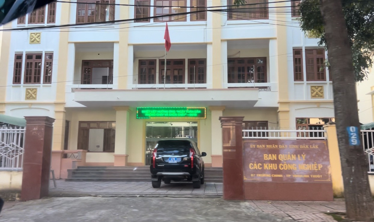 Nơi ông Bùi Văn Từ công tác trước khi bị khởi tố Nơi ông Bùi Văn Từ công tác trước khi bị khởi tố