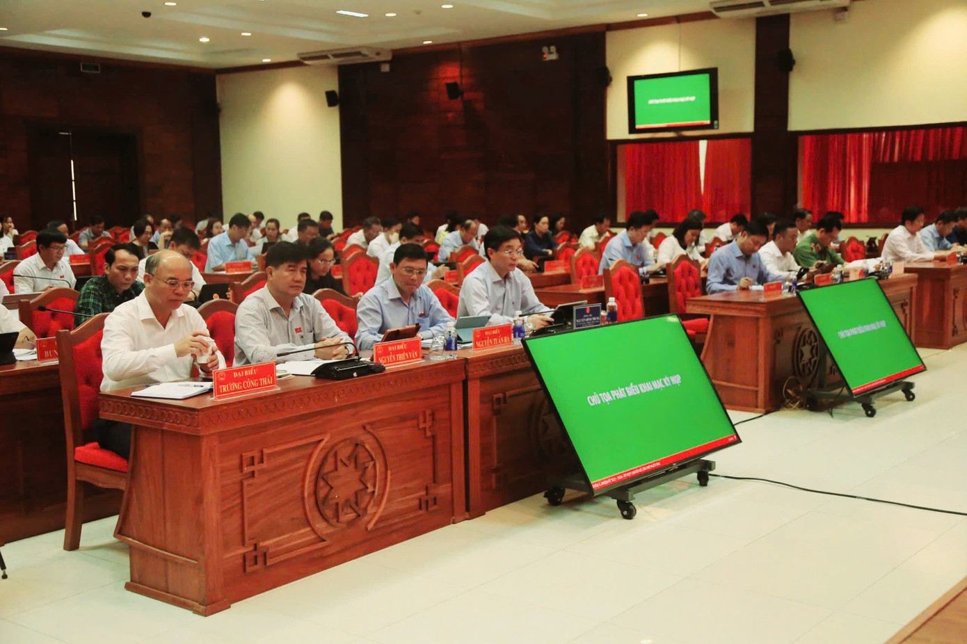 Các đại biểu tham dự hội nghị.