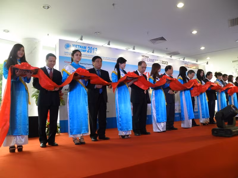 Chính thức khai mạc Vietnam Telecomp 2013