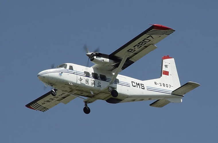 Máy bay được trang bị 2 động cơ tuốc bin cánh quạt PT6A-27 (do hãng Pratt & Whitney Canada chế tạo) cho phép đạt tốc độ tối đa 328 km/h, tầm bay 1.340km, trần bay 7.000km