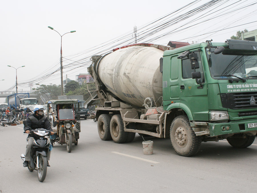 Chiếc xe đâm vợ chồng thương vong