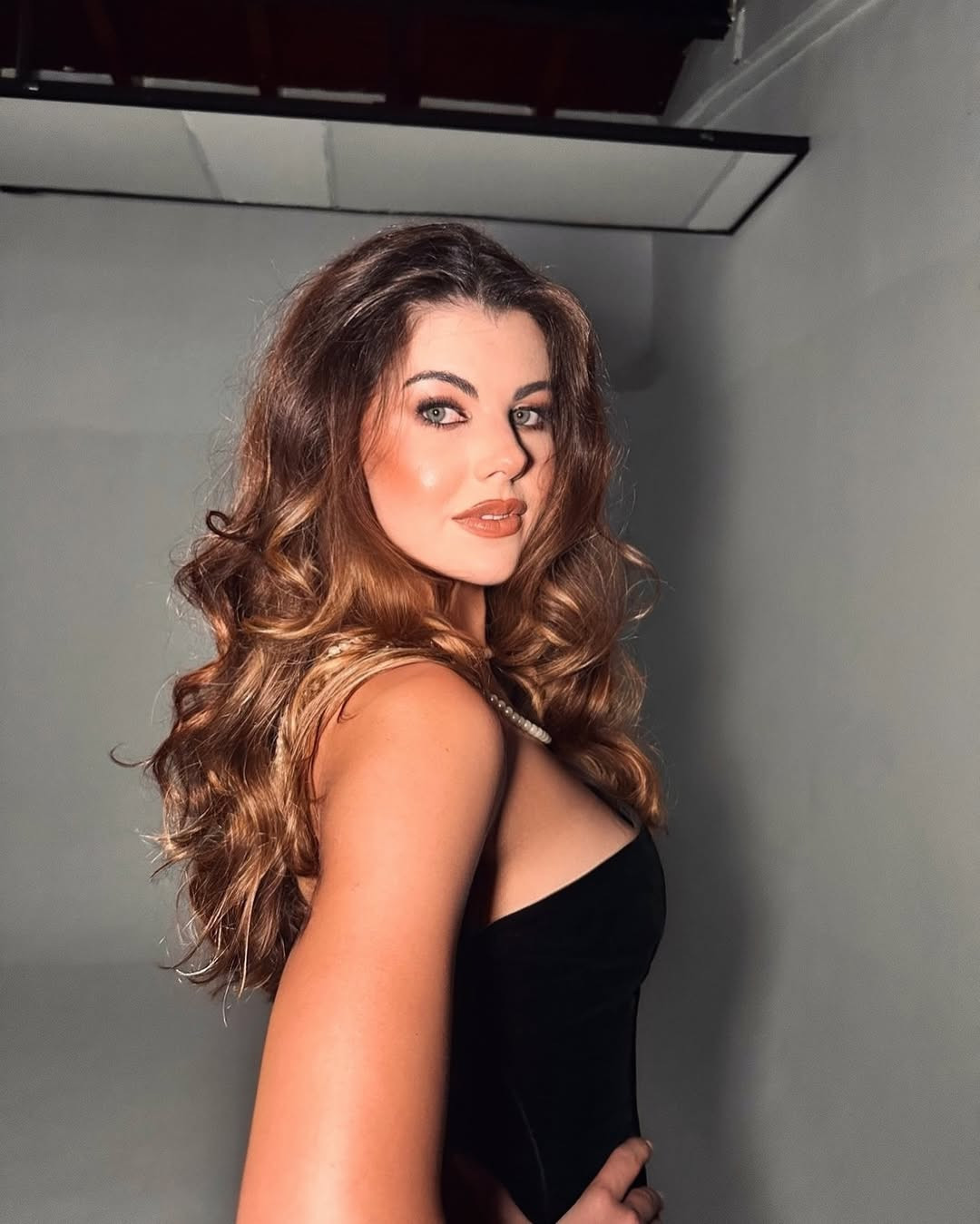 Người đẹp theo đuổi dự án thúc đẩy, tăng cường giáo dục cho trẻ em và nâng cao sức khỏe tâm thần của chúng.