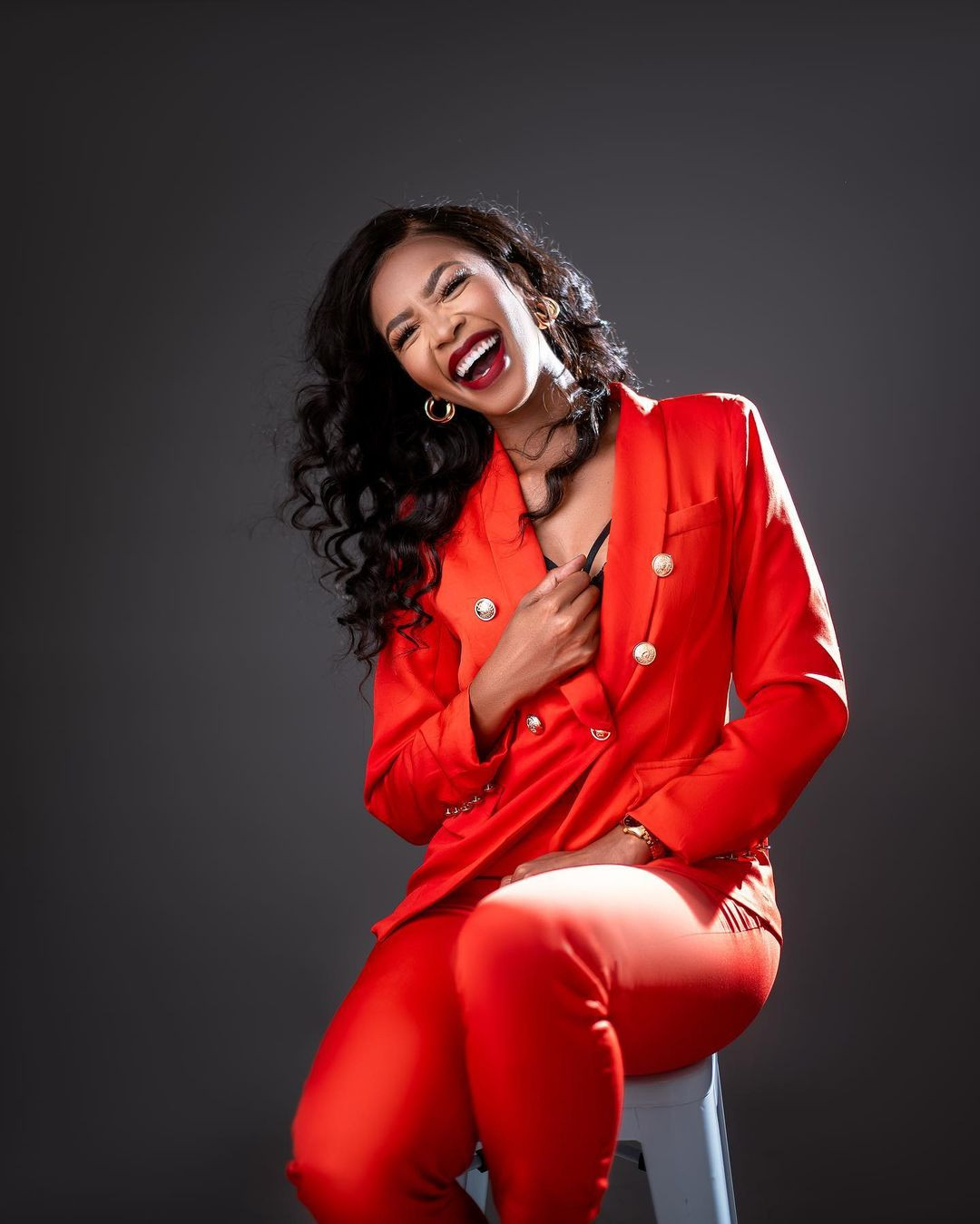 Đại diện Botswana - Lesego Chombo sẽ đeo vòng cổ kim cương trị giá 4,6 triệu USD trong chung kết Hoa hậu Thế giới 2024 ngày 9/3. Đại diện Botswana - Lesego Chombo sẽ đeo vòng cổ kim cương trị giá 4,6 triệu USD trong chung kết Hoa hậu Thế giới 2024 ngày 9/3.