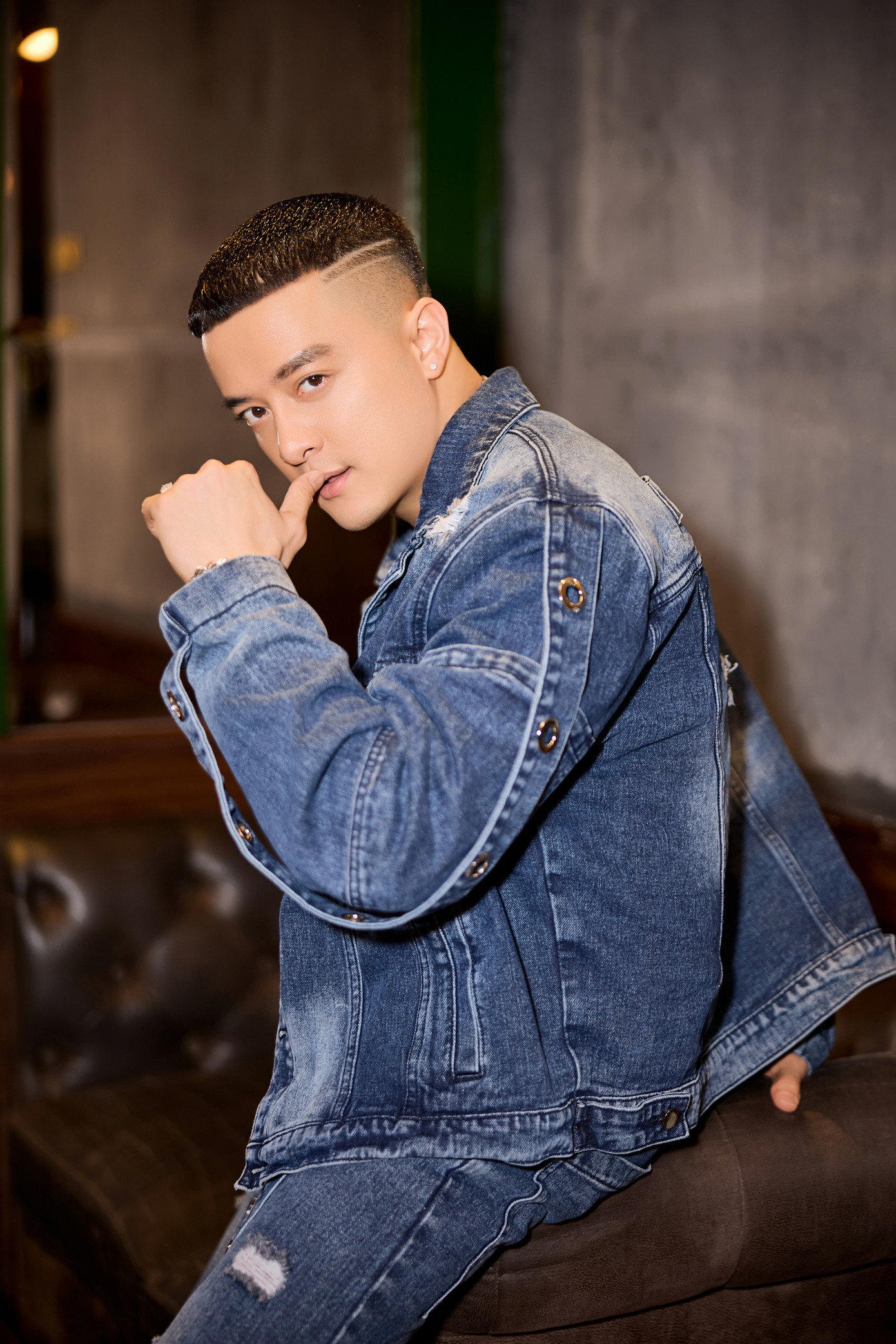 Cao Thái Sơn không lo sợ khi phải đối đầu với Sơn Tùng, Bích Phương.