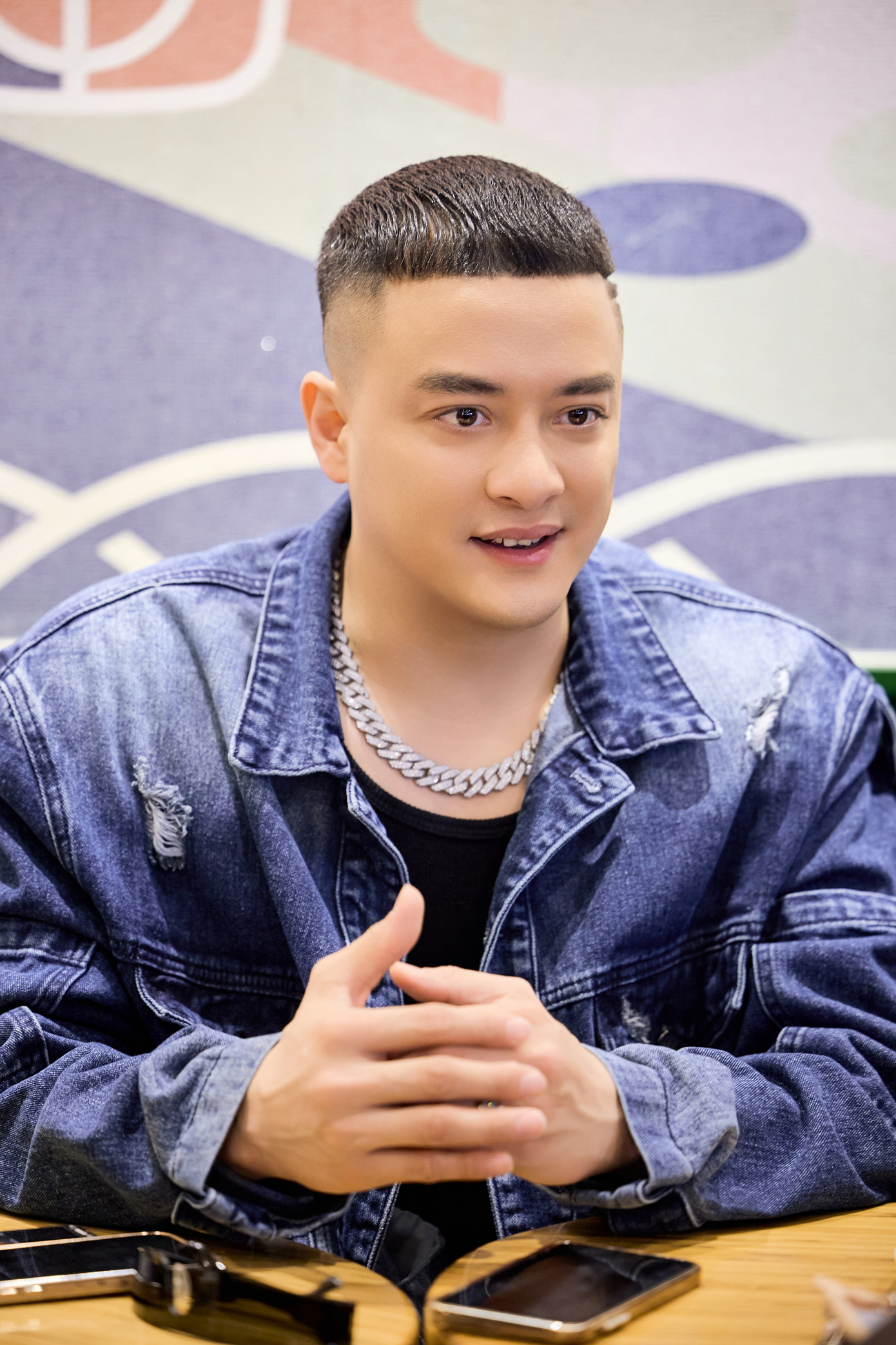 Cao Thái Sơn không lo sợ khi phải đối đầu với Sơn Tùng, Bích Phương.