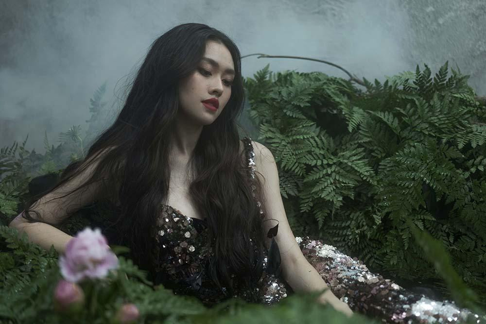 Điều đó làm tăng thêm sự mong đợi của khán giả dành cho người kế nhiệm vị trí của Tường San trong tương lai. Điều đó làm tăng thêm sự mong đợi của khán giả dành cho người kế nhiệm vị trí của Tường San trong tương lai.