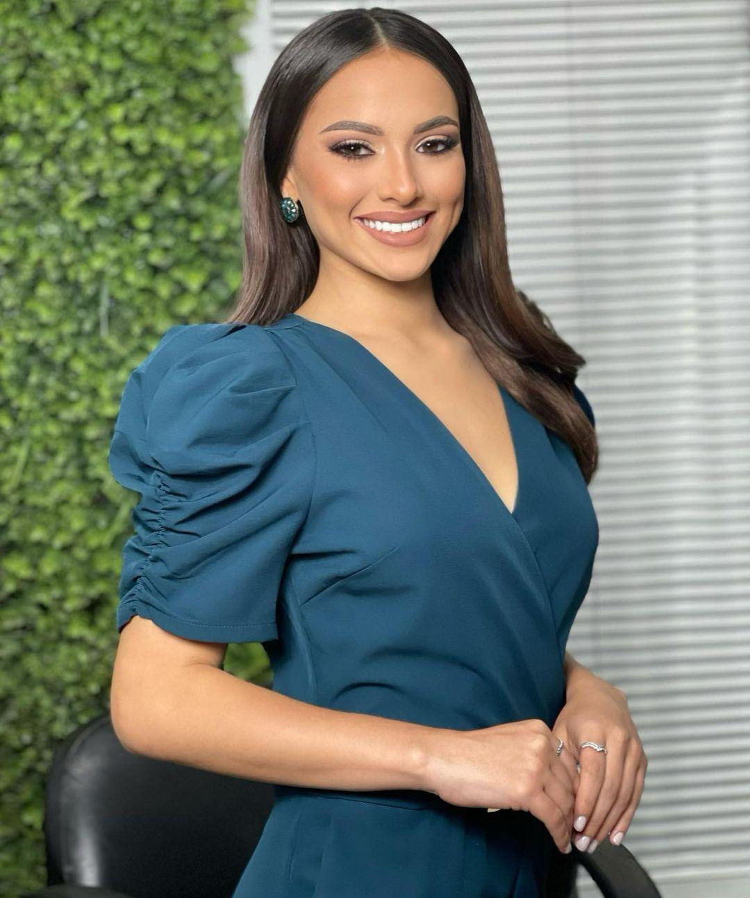 Paola González Torres cũng được đánh giá là một người đẹp giàu kinh nghiệm thi thố nhan sắc. Paola González Torres cũng được đánh giá là một người đẹp giàu kinh nghiệm thi thố nhan sắc.