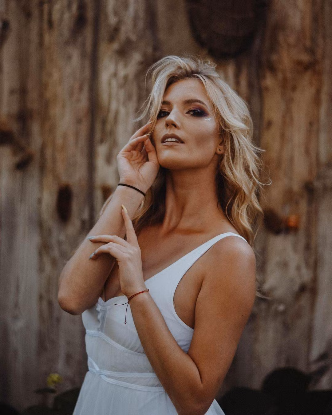Các fans hy vọng, nếu được trao cơ hội đại diện Ba Lan tại cuộc thi Miss World 2022, Krystyna Sokołowska sẽ 'làm nên chuyện' với nhan sắc của mình. Các fans hy vọng, nếu được trao cơ hội đại diện Ba Lan tại cuộc thi Miss World 2022, Krystyna Sokołowska sẽ 'làm nên chuyện' với nhan sắc của mình.