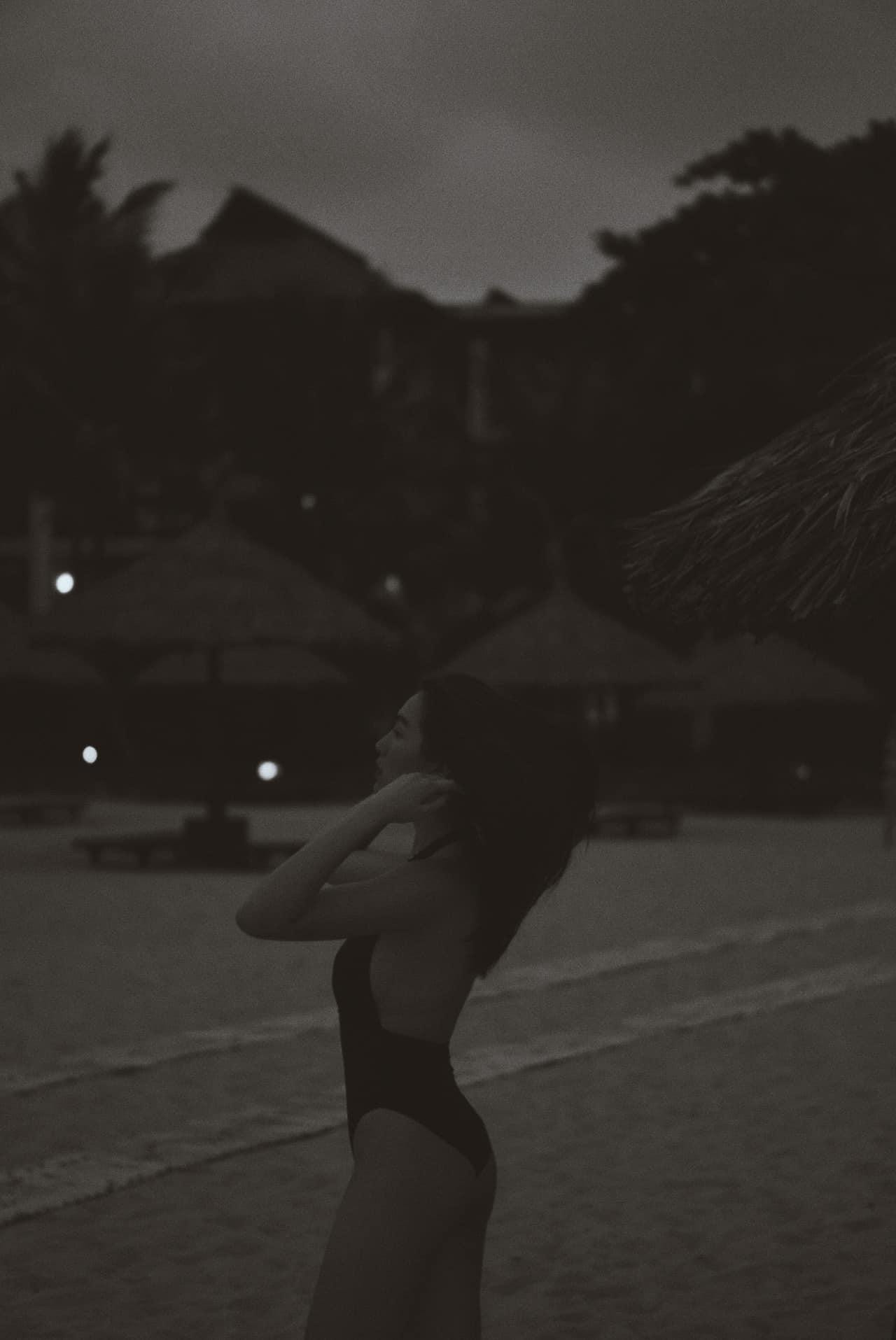 Đây là lần hiếm hoi Á hậu Hoàn vũ Việt Nam 2015 khoe dáng với áo tắm. Đây là lần hiếm hoi Á hậu Hoàn vũ Việt Nam 2015 khoe dáng với áo tắm.