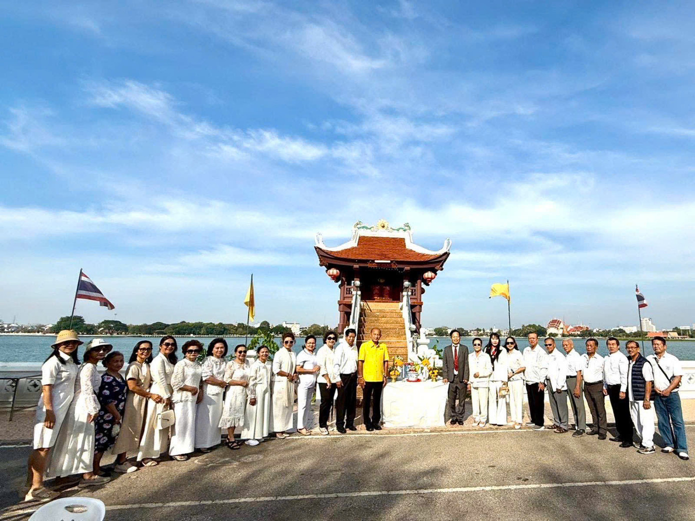 Dự án nhận được sự ủng hộ lớn của chính quyền thành phố và kiều bào ta ở Thái Lan. (Ảnh: TLSQ) Dự án nhận được sự ủng hộ lớn của chính quyền thành phố và kiều bào ta ở Thái Lan. (Ảnh: TLSQ)