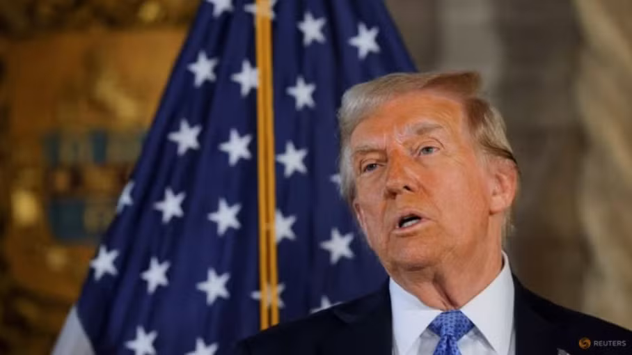 Tổng thống đắc cử Mỹ Donald Trump phát biểu tại khu nghỉ dưỡng Mar-a-Lago, ngày 16/12. (Ảnh: Reuters) Tổng thống đắc cử Mỹ Donald Trump phát biểu tại khu nghỉ dưỡng Mar-a-Lago, ngày 16/12. (Ảnh: Reuters)