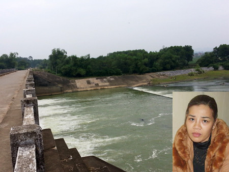 Khúc sông nơi phát hiện ra thi thể nạn nhân Đăng và hung thủ vụ án - Trương Thị Thưa (ảnh nhỏ). Khúc sông nơi phát hiện ra thi thể nạn nhân Đăng và hung thủ vụ án - Nguyễn Thị Thưa (ảnh nhỏ)