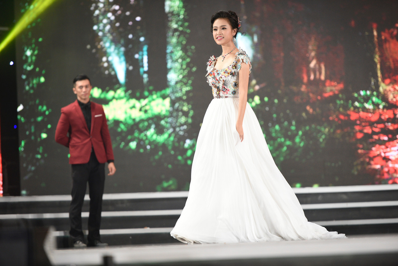 Đỗ Mỹ Linh đăng quang Hoa hậu Việt Nam 2016 ảnh 8