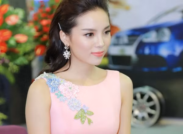 Thông cáo báo chí về việc xử lý Hoa hậu Kỳ Duyên ảnh 1 Thông cáo báo chí về việc xử lý Hoa hậu Kỳ Duyên ảnh 1