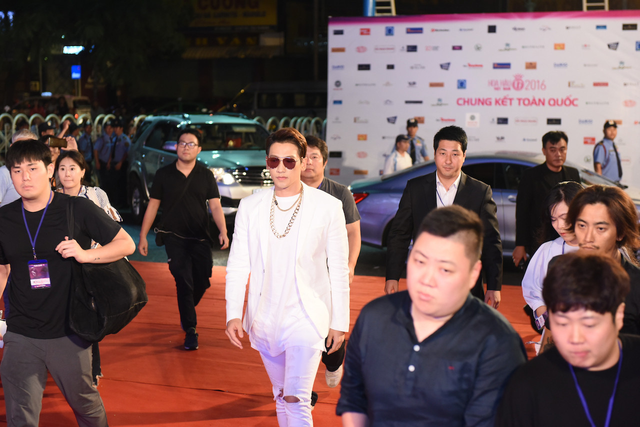 Đỗ Mỹ Linh đăng quang Hoa hậu Việt Nam 2016 ảnh 15