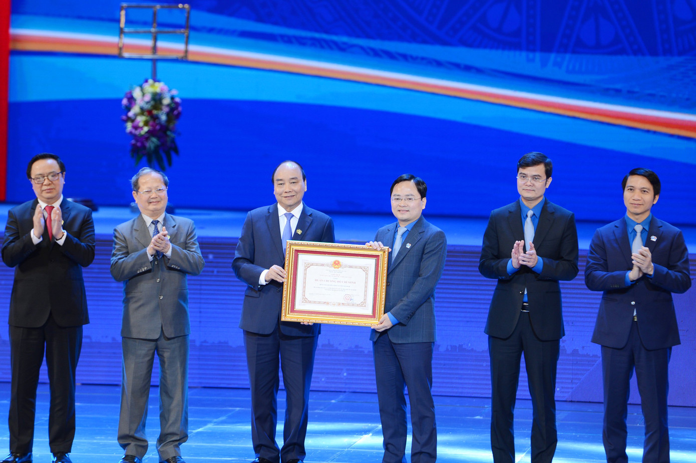 Lễ kỷ niệm 90 năm Ngày thành lập Đoàn TNCS Hồ Chí Minh ảnh 1