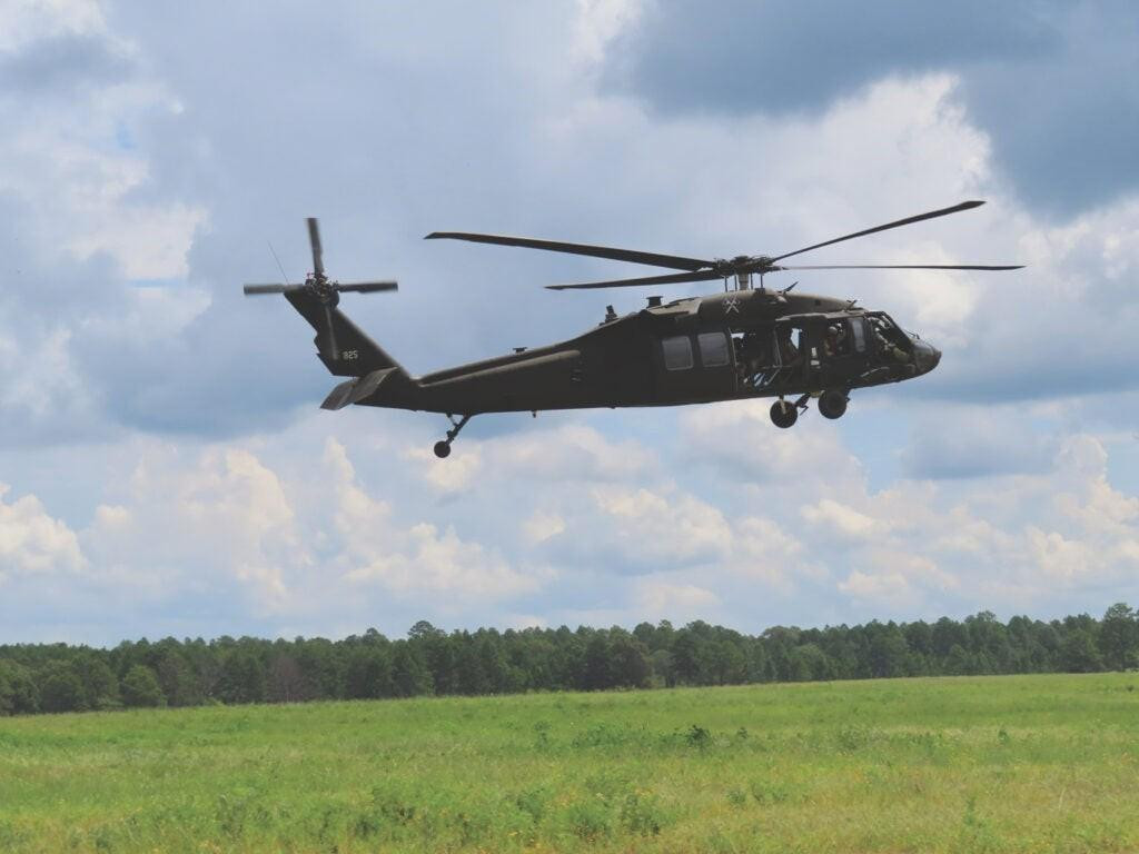 Một chiếc Black Hawk thông thường Một chiếc Black Hawk thông thường