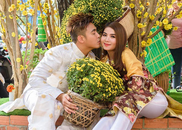 Trang Trần, Hari Won, Kha Ly đón Tết cùng gia đình chồng như thế nào? ảnh 3