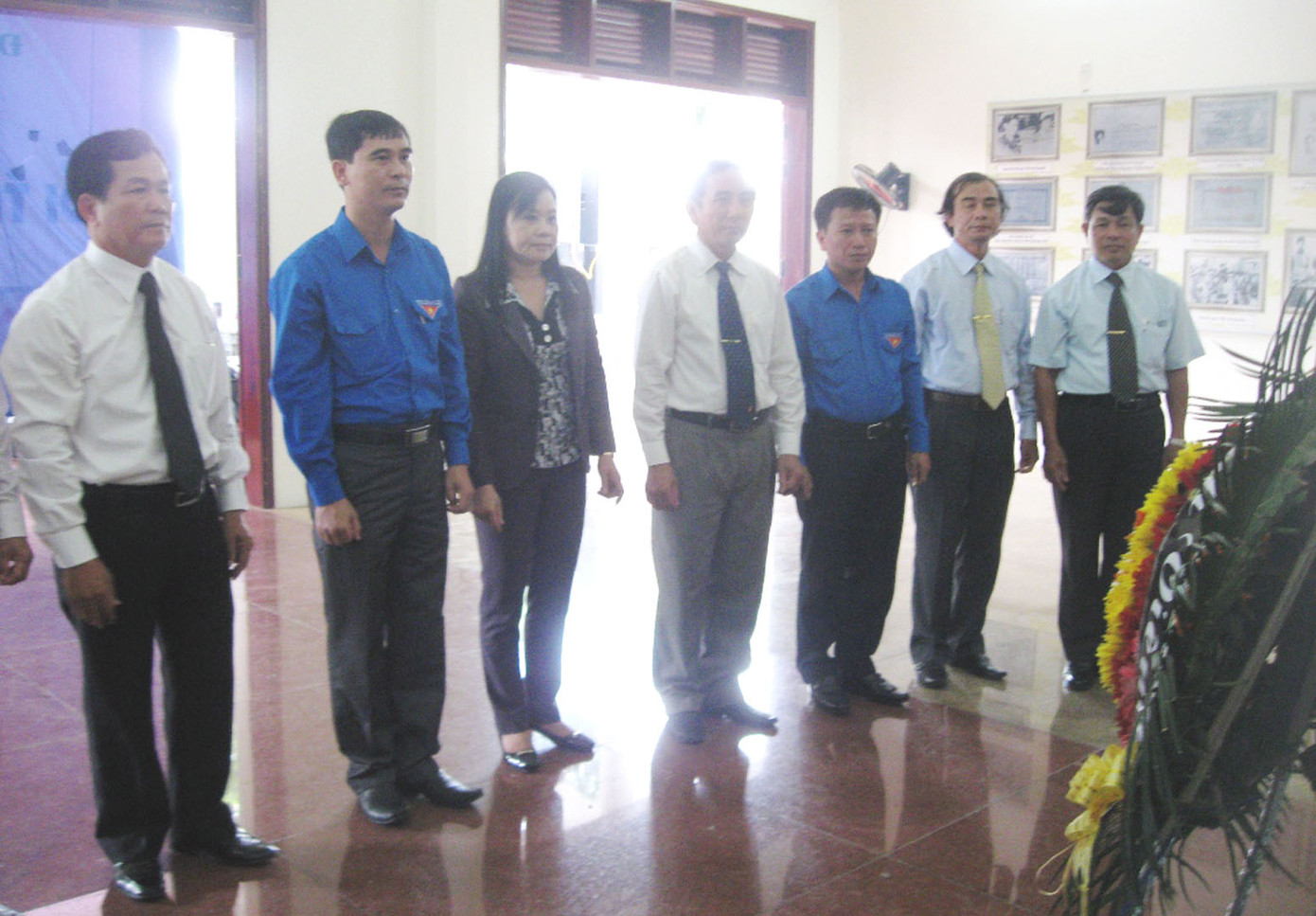 Bí thư T.Ư Đoàn Dương Văn An dâng hương tưởng niệm tại Nhà lưu niệm anh hùng Nguyễn Văn Trỗi