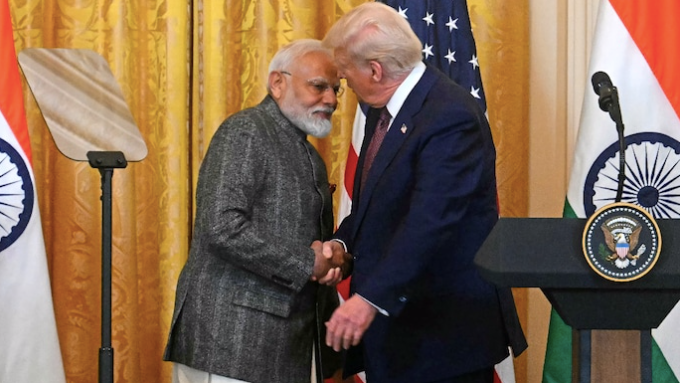 Tổng thống Mỹ Donald Trump và Thủ tướng Ấn Độ Narendra Modi. (Ảnh: India Today)