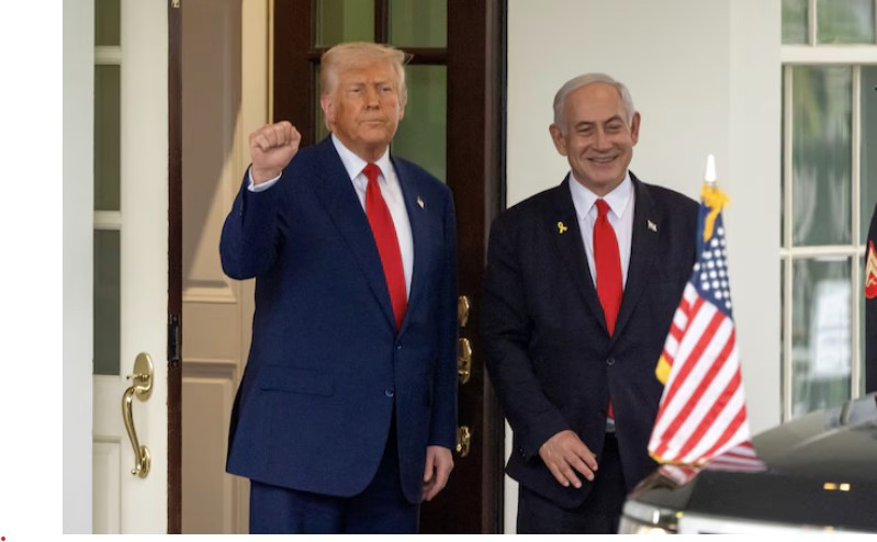 Tổng thống Mỹ Donald Trump và Thủ tướng Israel Benjamin Netanyahu tại Nhà Trắng, ngày 7/4. (Ảnh: AP)