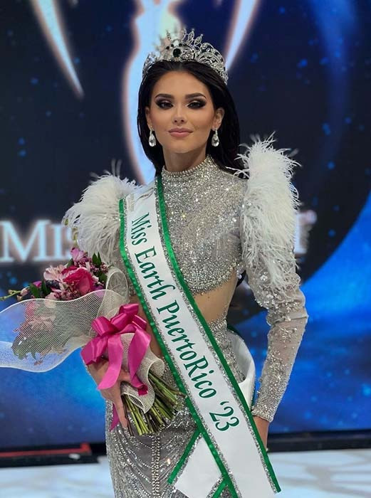 Ngày 30/1, chuyên trang sắc đẹp Missosology đăng tải thông tin người đẹp Victoria Arocho đăng quang ngôi vị Hoa hậu Trái Đất Puerto Rico 2023. Cô sẽ sang Việt Nam tham dự cuộc thi Miss Earth dự kiến được tổ chức vào quý 4 năm 2023 tại Nha Trang, Việt Nam.